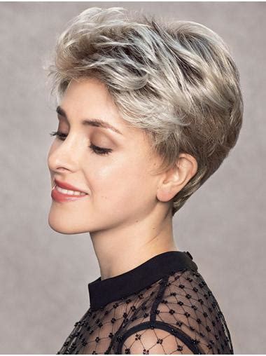 Blonde Elegant Boycuts Wavy Short Wigs