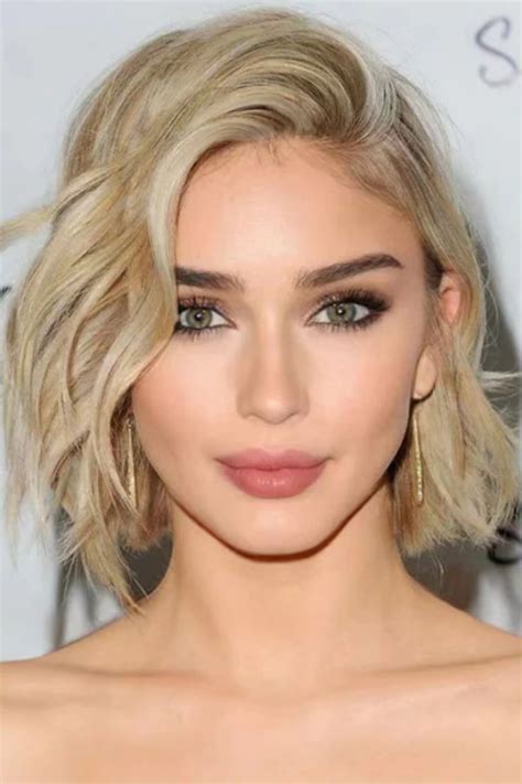 Blonde Lace Front Synthetic Soft Short Wigs 2025: Your Gateway to a Fresh, Stylish Look