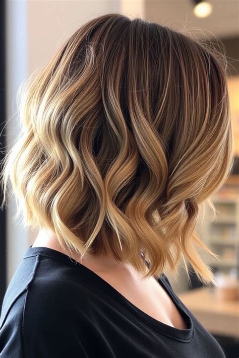 Blonde Ombre Blonde Hair: The Chic and Effortless Hairstyle