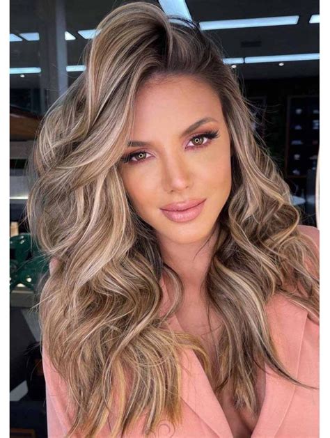 Blonde Wavy Synthetic Fabulous Long Wigs