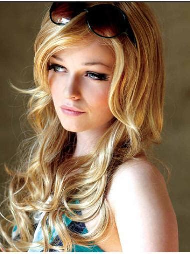 Blonde Wavy Synthetic Tempting Long Wigs