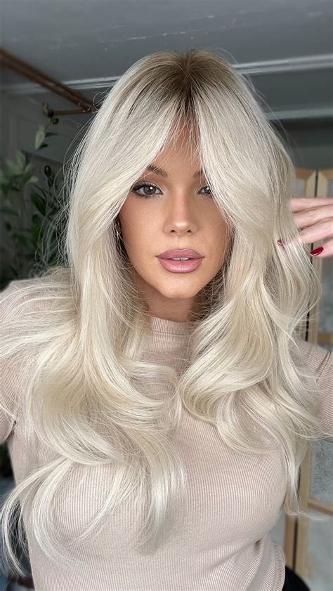 Blonde Wigs: A Solution to Hair Loss and Style Dilemma