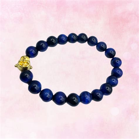 Blue Tigers Eye Bracelet: Embracing Courage and Protection