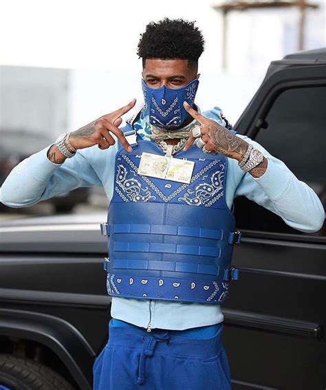 Blueface No Shirt: A Unconventional Style Statement