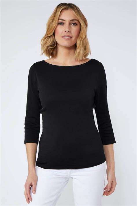 Boat Neck Shirt Women's: A Timeless and Versatile Garment