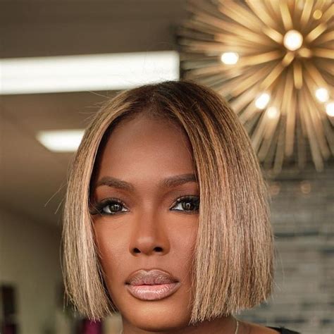 Bobs on Dark Skin: A Guide to 14 Stunning Styles