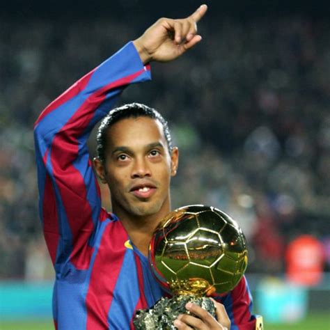 Bolas de Ouro de Ronaldinho: Uma História de Brilho e Magia