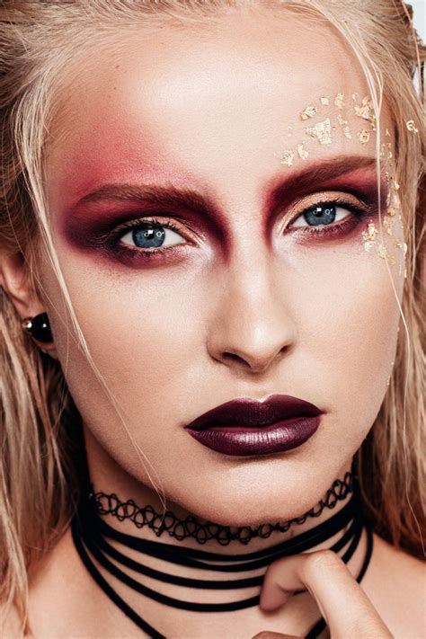 Bold and Dramatic Makeup: