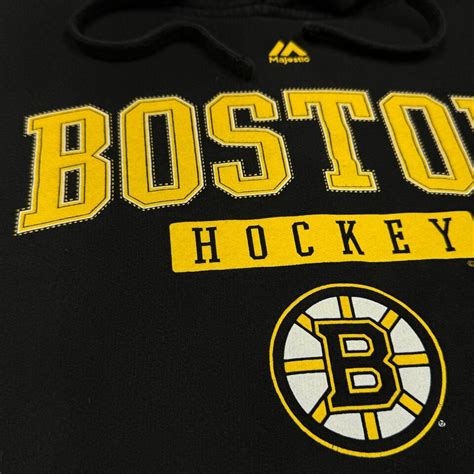 Boston Bruins Sweatshirt Mens: A Style Staple for Hockey Enthusiasts