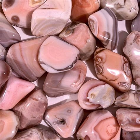 Botswana Agate Pink: 10,000-Year-Old Gem for 21st-Century Jewelry