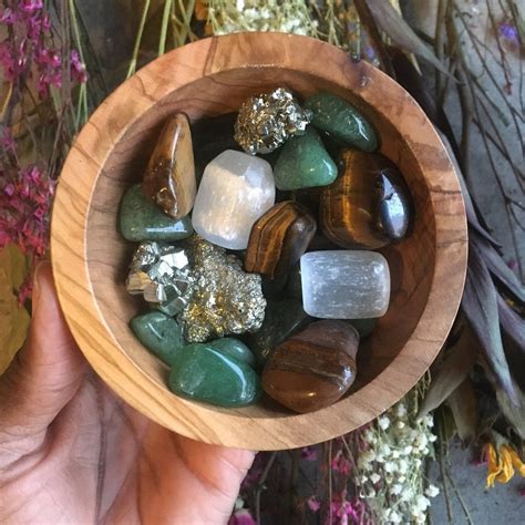 Bowl of Crystals: Unveil a World of Enchanting Possibilities