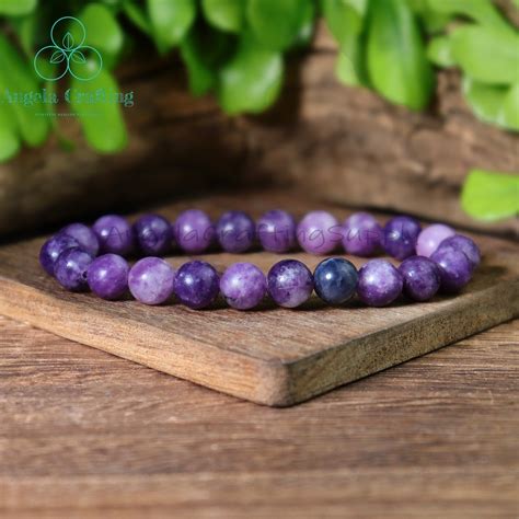 Bracelet Lepidolite: A Guide to the Healing and Protective Powers of the Stone