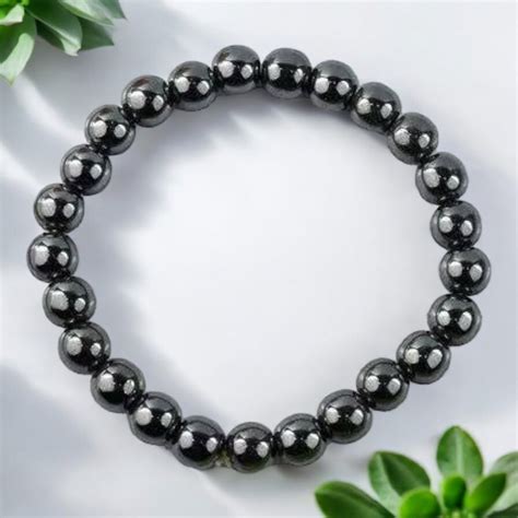 Bracelets Hematite: A Timeless Accessory with Healing Properties