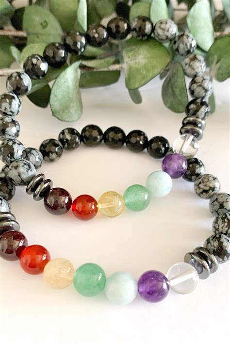 Bracelets with Stones: A Timeless Accessory with Healing and Fashionable Allure