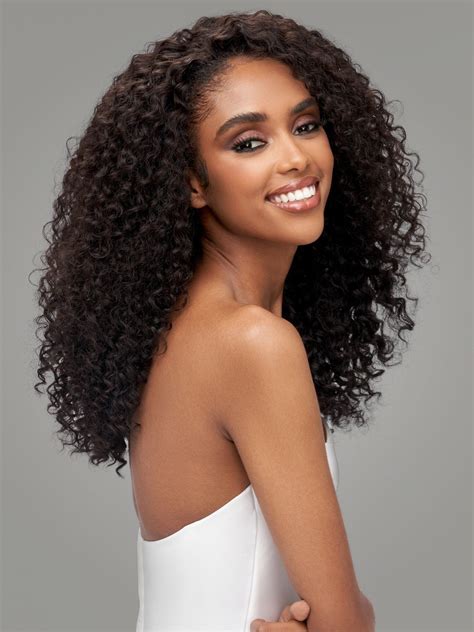 Brazilian Hair Bundles: The Essential Guide to Achieve Luscious, Voluminous Locks