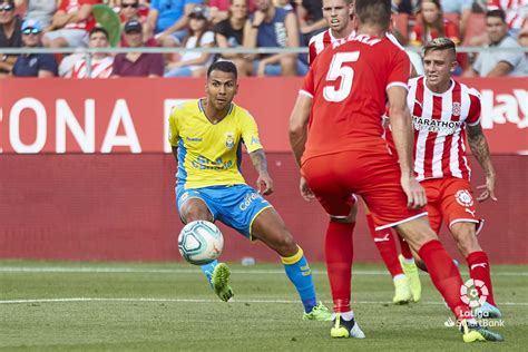 Breaking Down Las Palmas vs Girona: Expert Predictions and Betting Tips