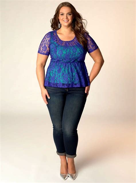 Breaking the Barriers: A Comprehensive Guide to Flattering Fashion for Curvy Women