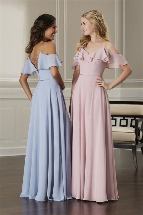 Bridesmaids Dresses: 7 Stunning Long Dress Options