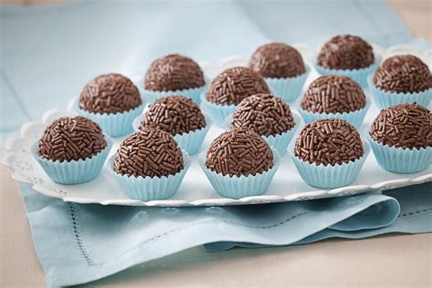 Brigadeiro com Creme de Leite: Deliciosa Sobremesa Caseira