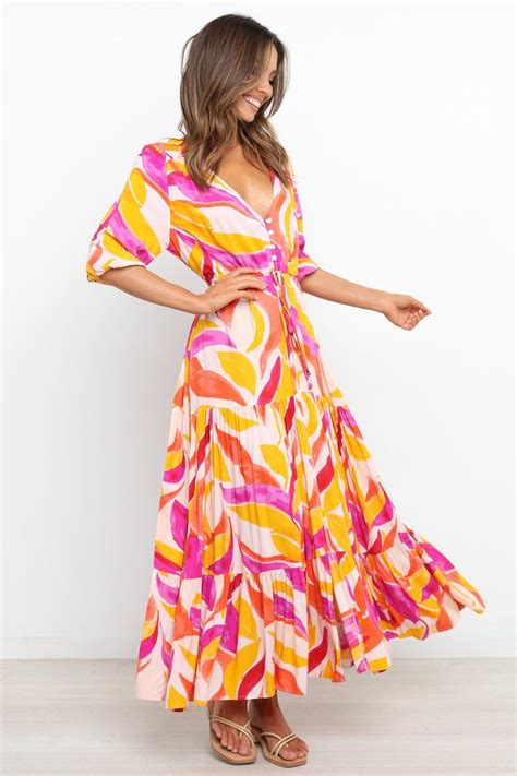 Bright Floral Dress: 33 Color-Popping Looks for Summer and Beyond