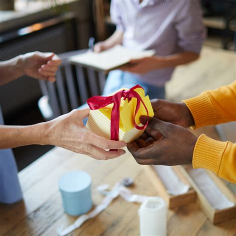 Brindes personalizados: Fortaleça sua marca e encante seus clientes