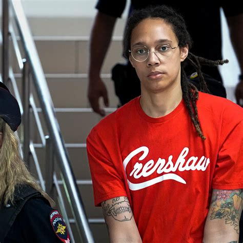 Brittney Griner Shirt Off: A Symbol of Injustice