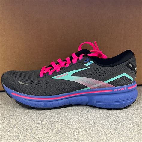 Brooks Women's Ghost: The Ultimate Guide to Finding Your Perfect Fit