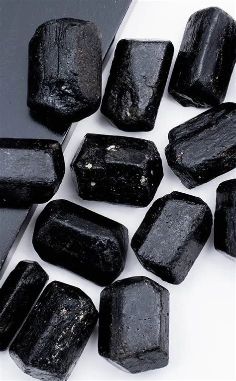 Brownish Black Crystals: Unveiling the Enigma of Schorl