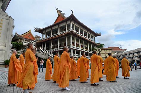 Buddhism in Singapore: A Journey of 2,000 Years and 3.2 Million People