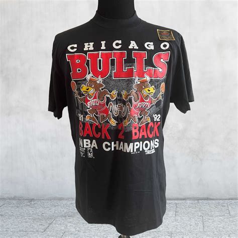 Bulls Vintage Shirt: A Timeless Symbol of Basketball's Golden Era