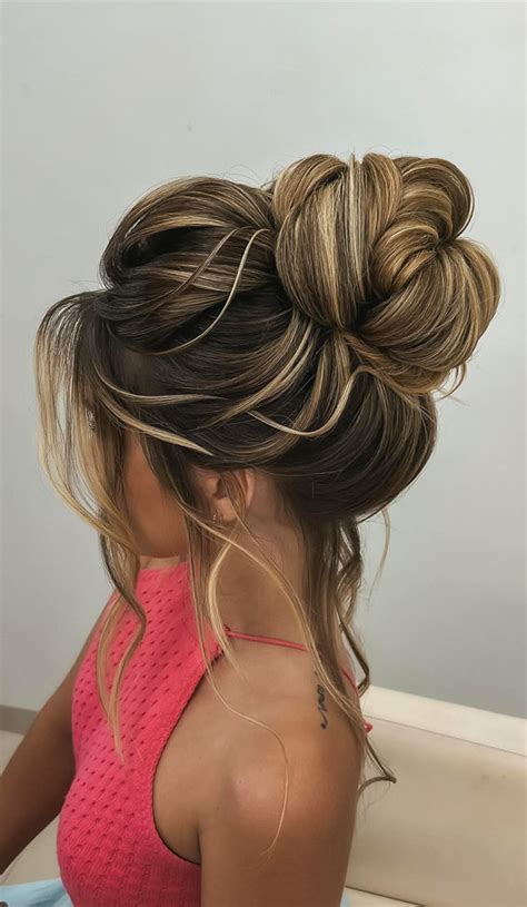 Buns for Hair: 10,000 Styles to Transform Your Look