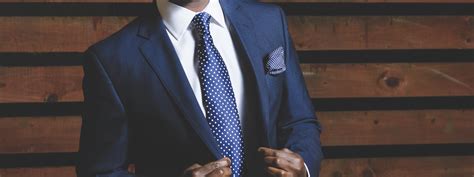 Business Men's Shirts: The Perfect Attire for Corporate Success