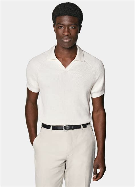 Buttonless Polo Shirt: A Timeless Classic Reimagined