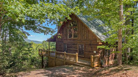 Buying a Cabin: A Comprehensive Guide to Finding Your Dream Retreat