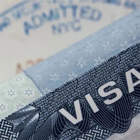 Cómo Obtener la Visa de Trabajo H-1B Difícilmente: Una Guía Integral para Profesionales Extranjeros