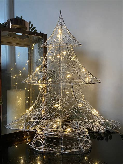 CHRISTMAS TREE WITH LED: 5,000 FESTIVE IDEAS FOR YOUR HOME