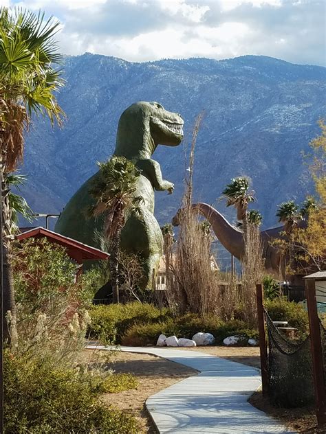 Cabazon, California: A Comprehensive Guide to the Desert Oasis