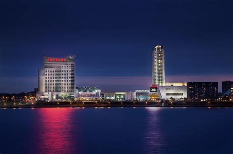 Caesars Windsor Hotel & Casino: The Epitome of Luxury and Excitement