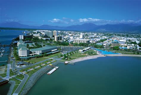 Cairns & Palm Cove: A Tropical Oasis in Australia