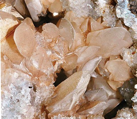 Calcite: The Effervescent Mineral