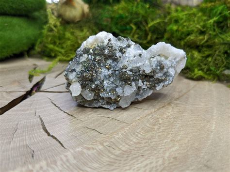 Calcite Cluster: The Shimmering Stone of Amplification and Clarity