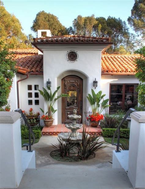 California Romantica: Spanish Colonial and Mission-Style Houses Doc