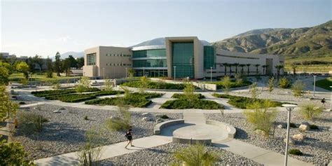 California State University, San Bernardino: A Prestigious Nursing Program in Southern California