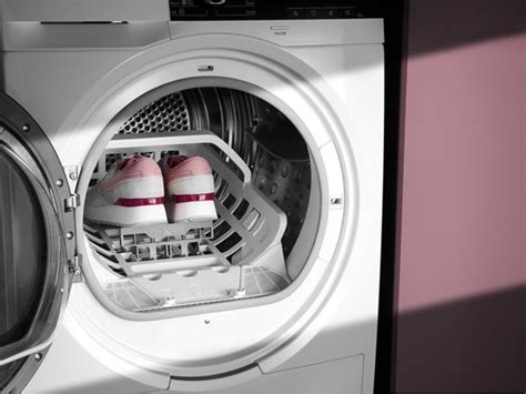 Can You Put Shoes in the Washing Machine? A Comprehensive Guide