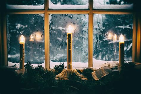 Candles in Windows: A Christmas Tradition Filled with Meaning
