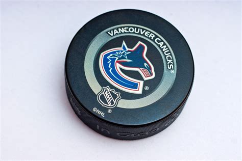 Canucks: The Ultimate Guide to the Vancouver Canucks