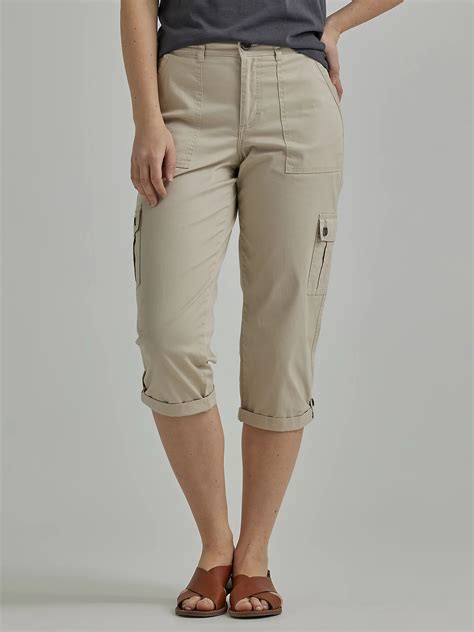 Capri Cargo Pants: The Versatile and Comfortable Wardrobe Staple