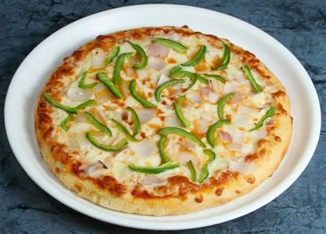 Capsicum Pizza: Elevate Your Pizza Nights with a Spicy Twist