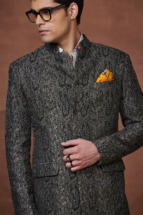 Captivate with Timeless Elegance: The Alluring World of Bandhgala Blazers