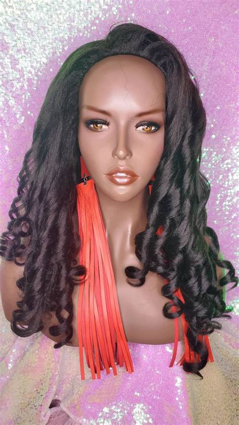 Captivating Features of the Outre Wand Curl Wig